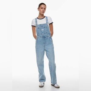 Levi’s light wash overalls - Medium, EUC